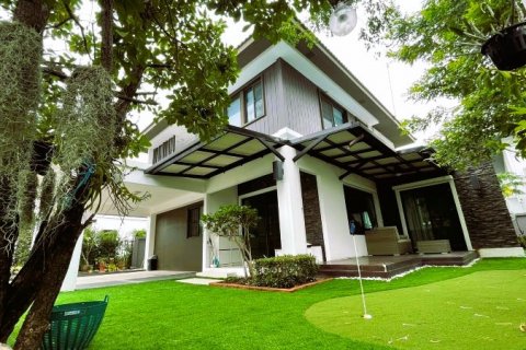 Casa de 4 dormitorios en Bangkok, Tailandia № 65503 - foto 2