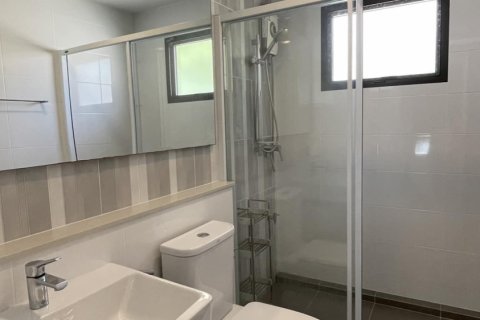 Casa de 4 dormitorios en Bangkok, Tailandia № 65503 - foto 16