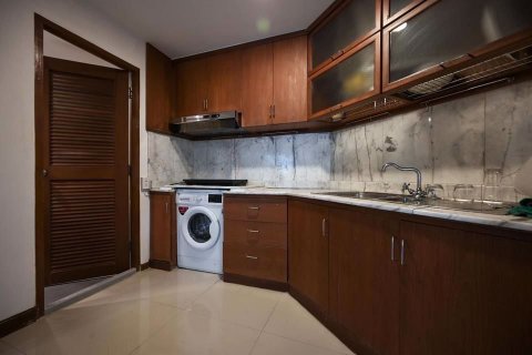 Condo à Watthana, Bangkok, Thaïlande, 1 chambre № 47786 - photo 2