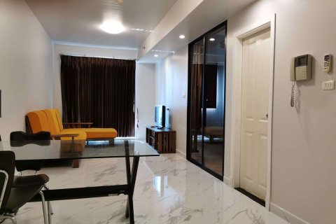 Condominio de 1 dormitorio en Watthana, Bangkok, Tailandia № 47792 - foto 2