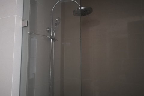 Condominio de 5 dormitorios en Pattaya, Tailandia № 75738 - foto 28