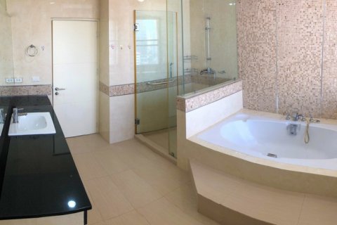 Condominio de 2 dormitorios en Bangkok, Tailandia № 65829 - foto 12