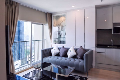 Condominio de 2 dormitorios en Huai Khwang, Bangkok, Tailandia № 47900