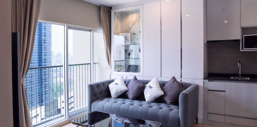 Condominio de 2 dormitorios en Huai Khwang, Bangkok, Tailandia № 47900
