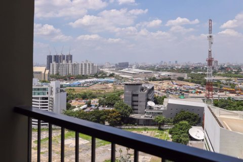 Condominio de 2 dormitorios en Huai Khwang, Bangkok, Tailandia № 47900 - foto 10