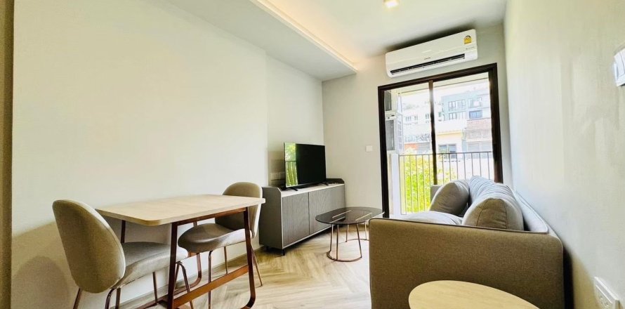 Studio dans le Condo à Watthana, Bangkok, Thaïlande  № 171564