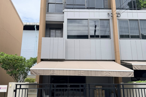 Condo in Bangkok, Thailand, 3 bedrooms  № 186981