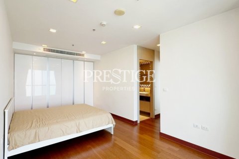 Condo in Pattaya, Thailand, 4 bedrooms  № 198447 - photo 9