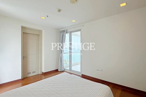 Condo in Pattaya, Thailand, 4 bedrooms  № 198447 - photo 13