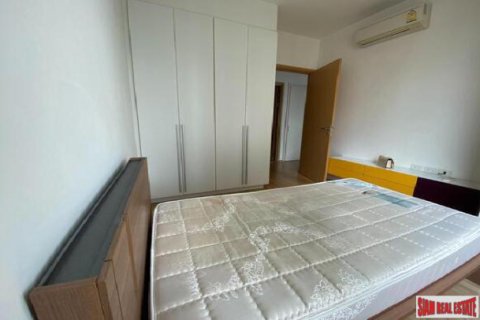 Apartamento de 2 dormitorios en Bangkok, Tailandia № 203312 - foto 4