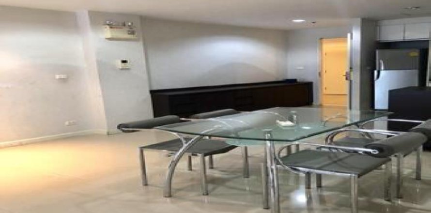 Apartamento de 2 dormitorios en Bangkok, Tailandia № 203313