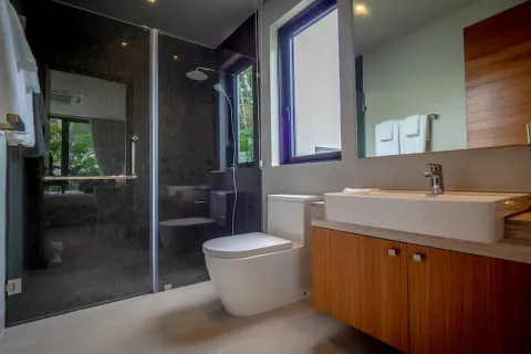 Chalet de 3 dormitorios en Phuket, Tailandia № 190786 - foto 20