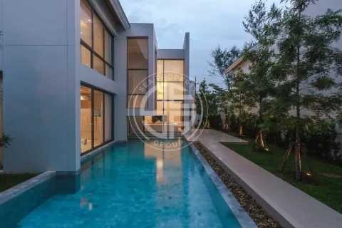 Chalet de 4 dormitorios en Phuket, Tailandia № 190784 - foto 13