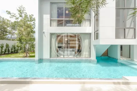 Chalet de 4 dormitorios en Phuket, Tailandia № 190784 - foto 12