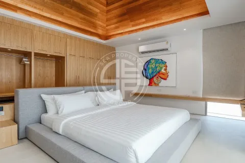 Chalet de 4 dormitorios en Phuket, Tailandia № 190784 - foto 7