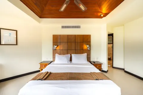 Chalet de 4 dormitorios en Patong, Tailandia № 190787 - foto 8