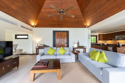 Chalet de 4 dormitorios en Patong, Tailandia № 190787 - foto 2