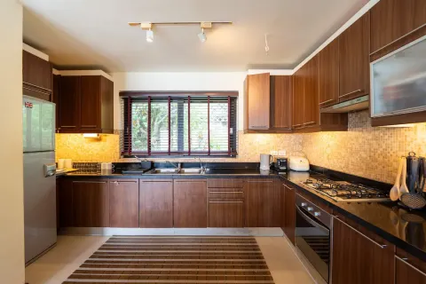 Chalet de 4 dormitorios en Patong, Tailandia № 190787 - foto 6