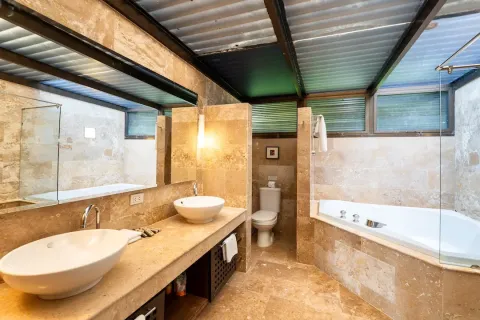 Chalet de 4 dormitorios en Patong, Tailandia № 190787 - foto 16