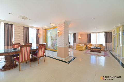 Condo in Bangkok, Thailand, 3 bedrooms № 184494