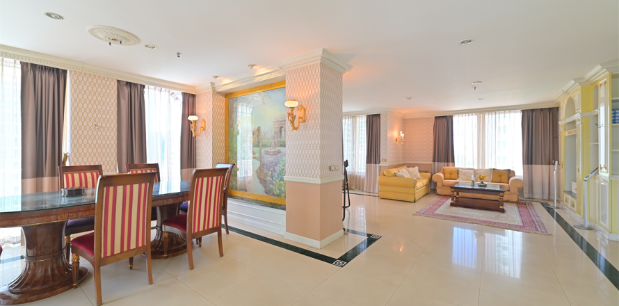 Condominio de 3 dormitorios en Bangkok, Tailandia № 184494