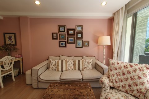 Chalet de 5 dormitorios en Hua Hin, Tailandia № 168770 - foto 1