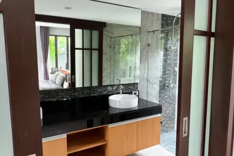 Chalet de 3 dormitorios en Phuket, Tailandia № 137293 - foto 15