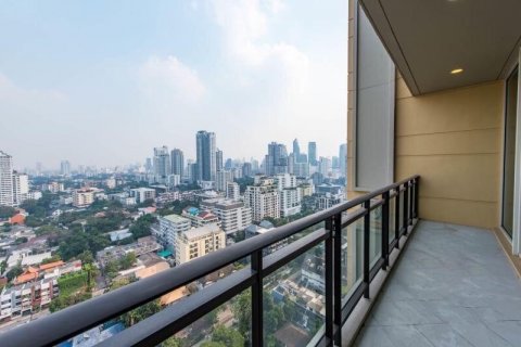 Condominio de 2 dormitorios en Bangkok, Tailandia № 143362 - foto 10