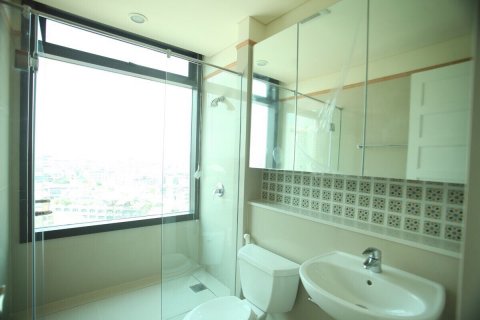 Condominio de 3 dormitorios en Bangkok, Tailandia № 143367 - foto 11