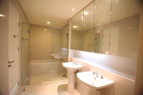 Condominio de 3 dormitorios en Bangkok, Tailandia № 143367 - foto 10