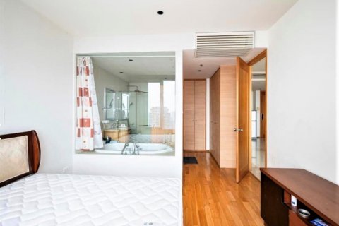 Condominio de 1 dormitorio en Yan Nawa, Bangkok, Tailandia № 143361 - foto 6