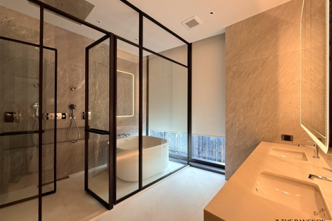 Condominio de 4 dormitorios en Bangkok, Tailandia № 190074 - foto 8