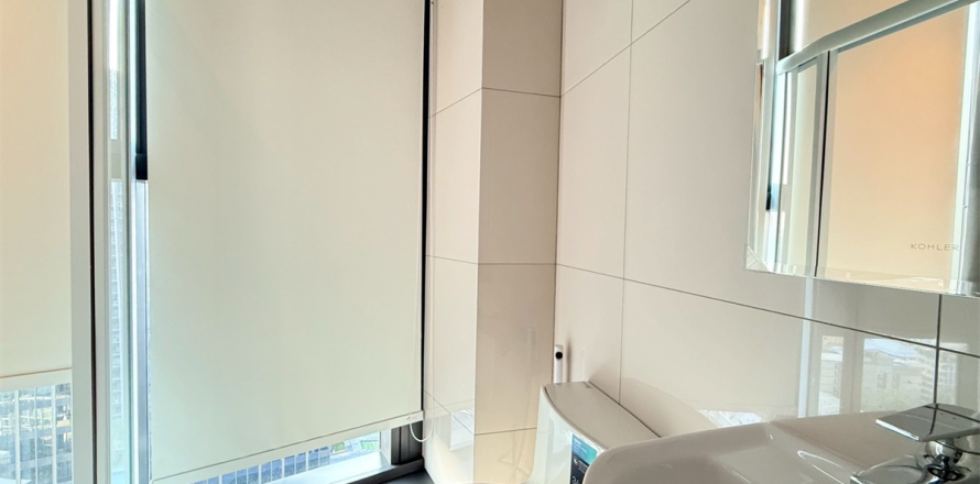 Condominio de 4 dormitorios en Bangkok, Tailandia № 190074