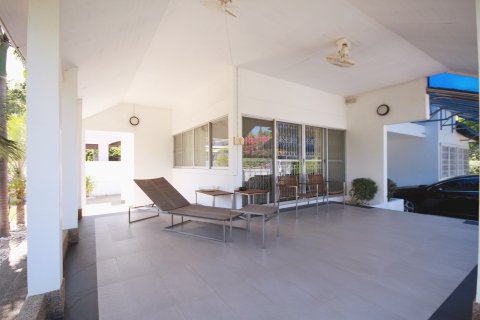 Villa in Hua Hin, Thailand 4 Schlafzimmer № 168504 - Foto 4