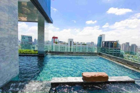 Condominio de 2 dormitorios en Thonburi, Bangkok, Tailandia № 183502 - foto 5
