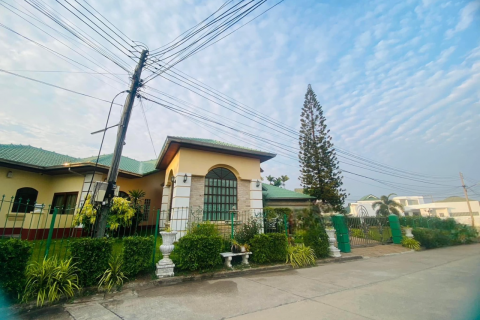 Haus in Pattaya, Thailand 5 Schlafzimmer № 136953