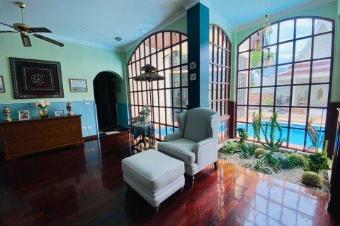 Haus in Pattaya, Thailand 5 Schlafzimmer № 136953 - Foto 21