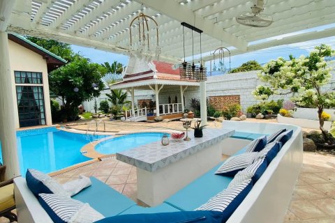 Haus in Pattaya, Thailand 5 Schlafzimmer № 136953 - Foto 28