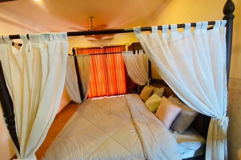Haus in Pattaya, Thailand 5 Schlafzimmer № 136953 - Foto 3