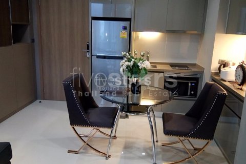 Condominio de 1 dormitorio en Bangkok, Tailandia № 67045 - foto 3