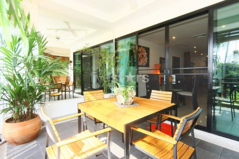 Condo in Phuket, Thailand, 1 bedroom  № 67048