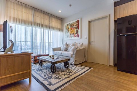 Condo in Bangkok, Thailand, 2 bedrooms in Hasu Haus  № 111402