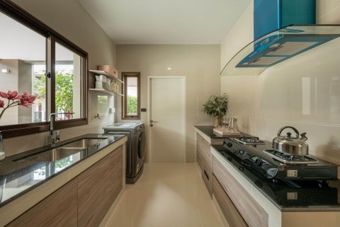Chalet de 8 dormitorios en Bang Bon, Bangkok, Tailandia № 133965 - foto 11
