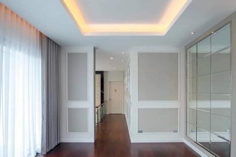 Condominio de 4 dormitorios en Bang Bon, Bangkok, Tailandia № 133966 - foto 17