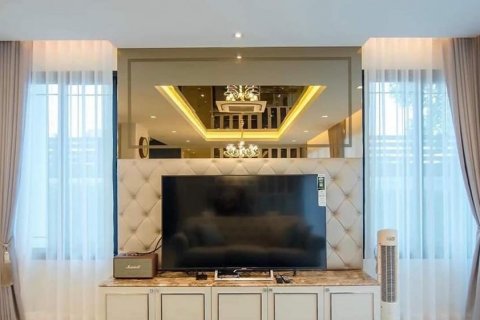 Condominio de 4 dormitorios en Bang Bon, Bangkok, Tailandia № 133966 - foto 2