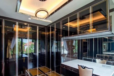Condominio de 4 dormitorios en Bang Bon, Bangkok, Tailandia № 133966 - foto 14