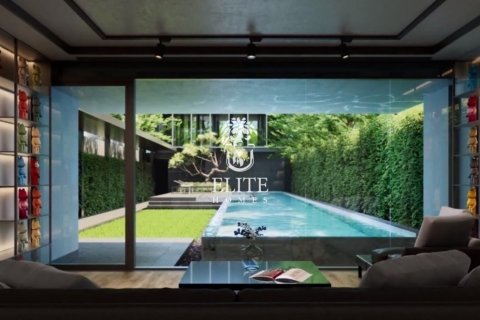 Chalet de 5 dormitorios en Sathon, Bangkok, Tailandia № 133968 - foto 5