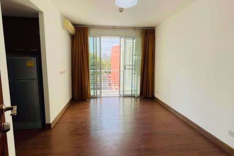 Condominio de 2 dormitorios en Chatuchak, Bangkok, Tailandia № 48052 - foto 5