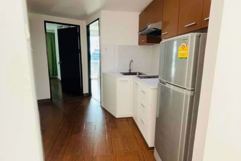 Condominio de 2 dormitorios en Chatuchak, Bangkok, Tailandia № 48052 - foto 9