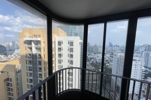 Condo in Huai Khwang, Bangkok, Thailand, 2 bedrooms  № 137790